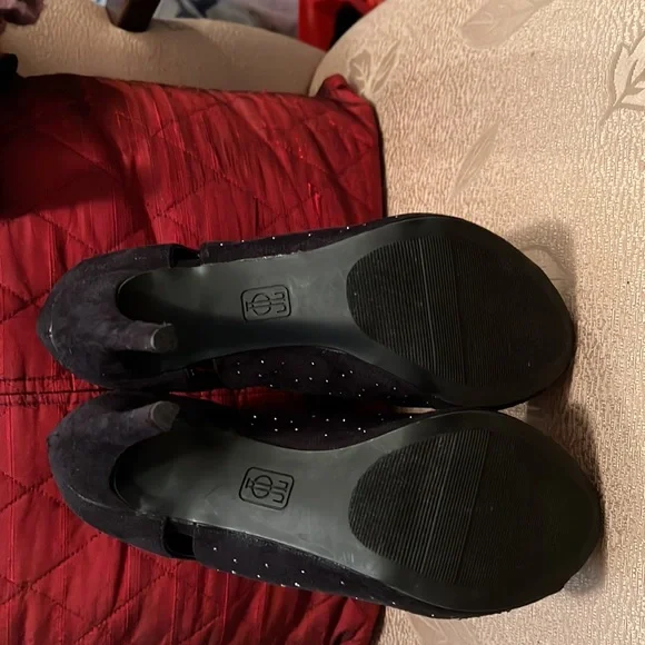 Sparkling and beautiful by Jennifer Lopez. - Picture 9 of 11